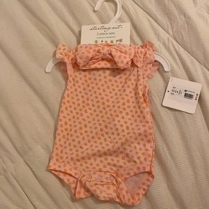 NB 2 piece set Bodysuit, Headband NWT